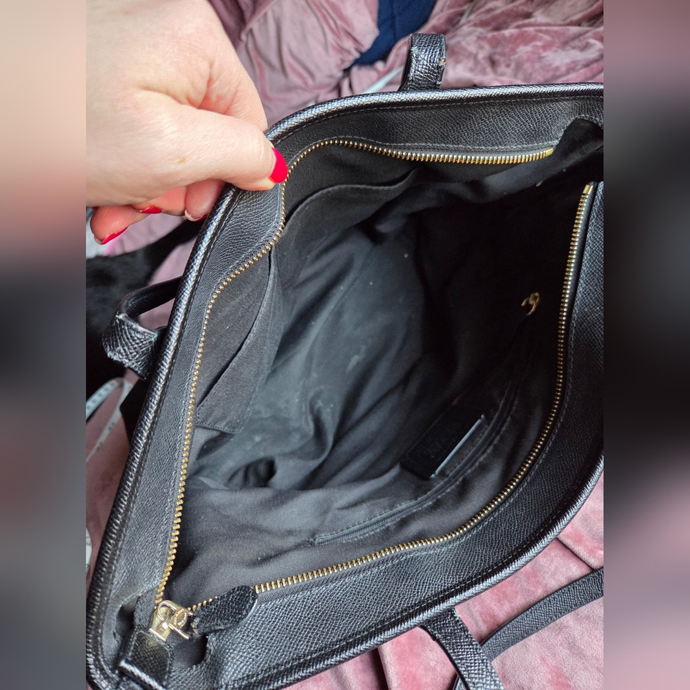 Authentic Coach Black Leather Tote Bag - 2022 - Picture 11 of 16